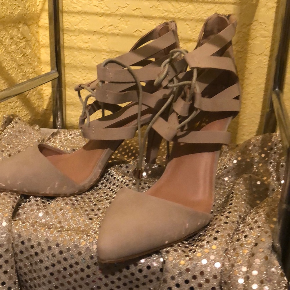 Dress shoes